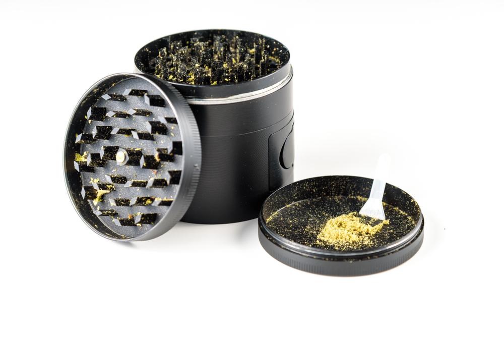 marijuana grinder with weed and kief